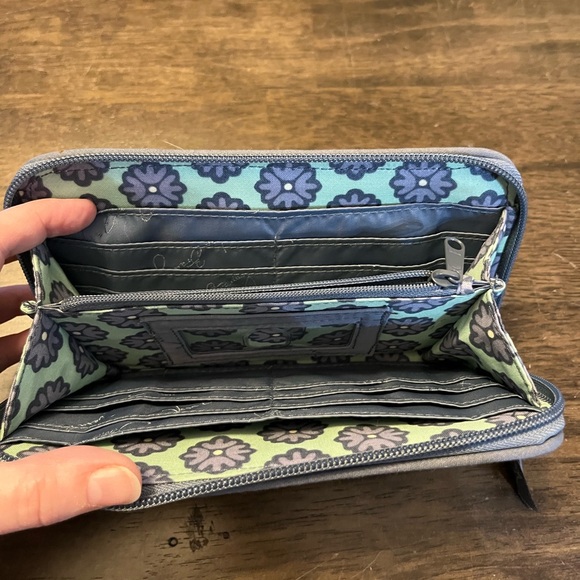 Vera Bradley Zipper Close Wallet in Nomadic Floral - Picture 3 of 6